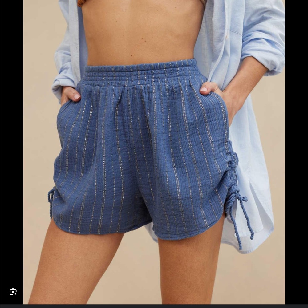 AERIE GAUZY LUREX CINCHED SHORT